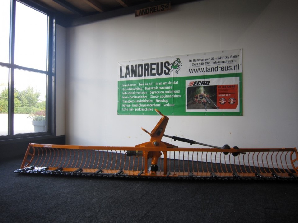 Maaikorf mini zwaar 4.00 met 90 graden kantelkop