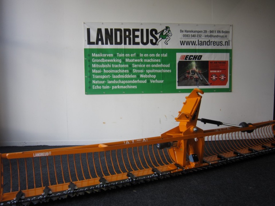 Maaikorf mini zwaar 4.00 met 90 graden kantelkop