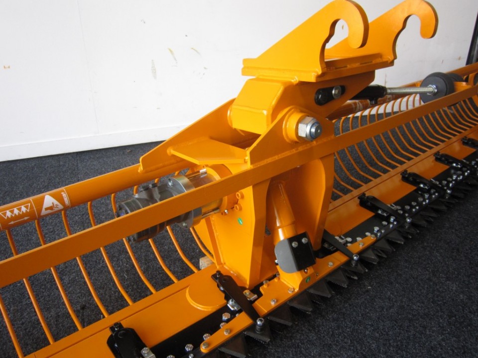 Maaikorf mini zwaar 4.00 met 90 graden kantelkop