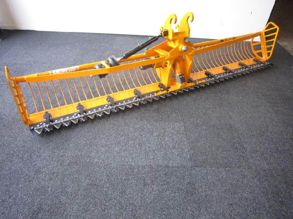 Maaikorf mini 3.00 meter met zijhekjes en 40 graden kantelkop